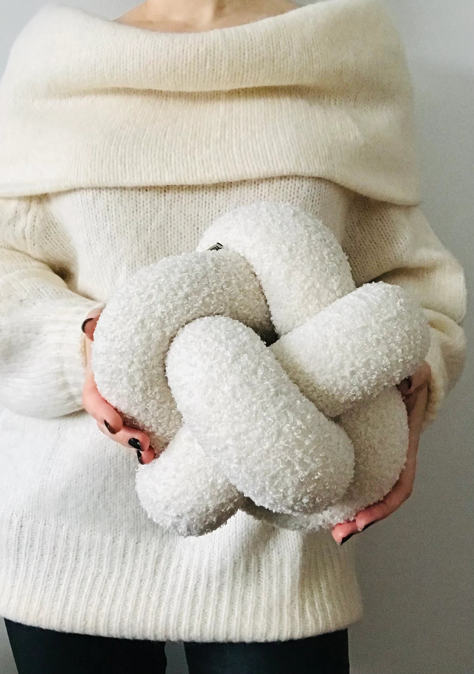 Cozy Knot Kussen | Wees er snel bij!